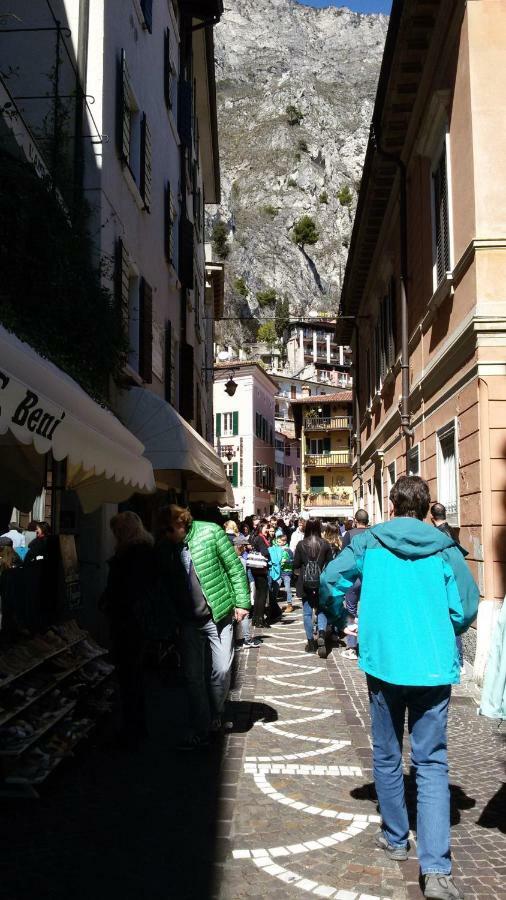 Mansarda Ariel Appartement Limone sul Garda Buitenkant foto